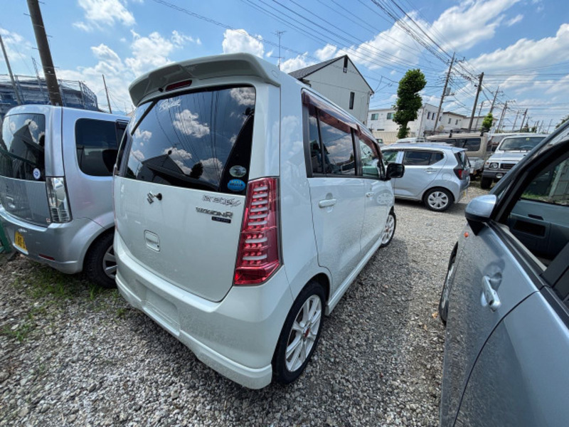 WAGON R