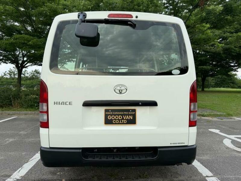 HIACE VAN