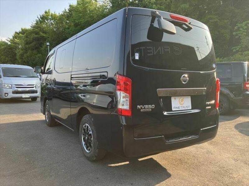 NV350 CARAVAN