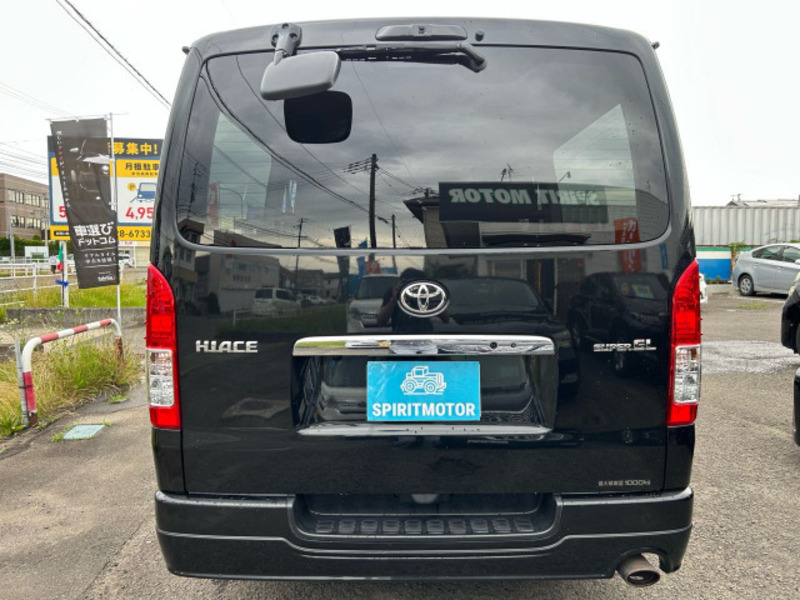 HIACE VAN