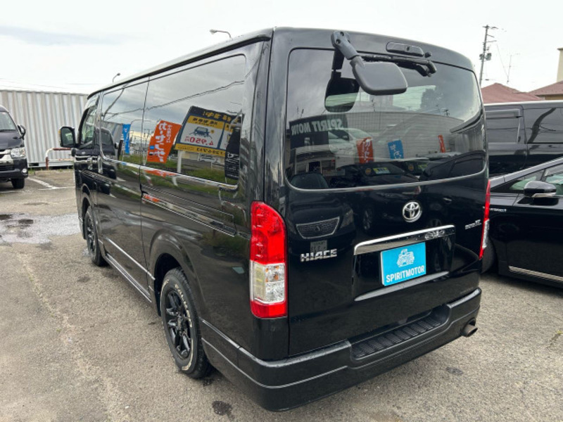 HIACE VAN
