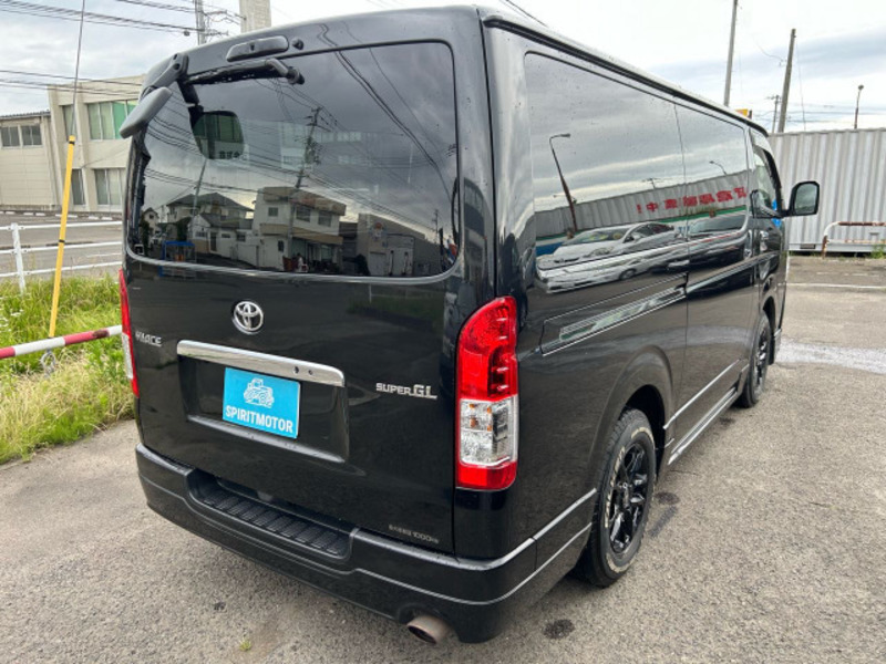 HIACE VAN