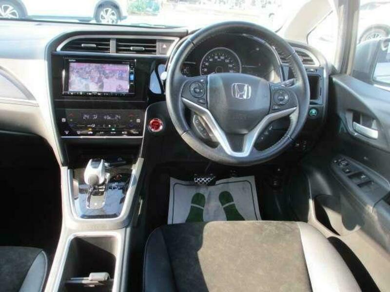SHUTTLE