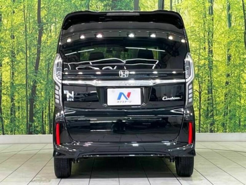 N BOX CUSTOM