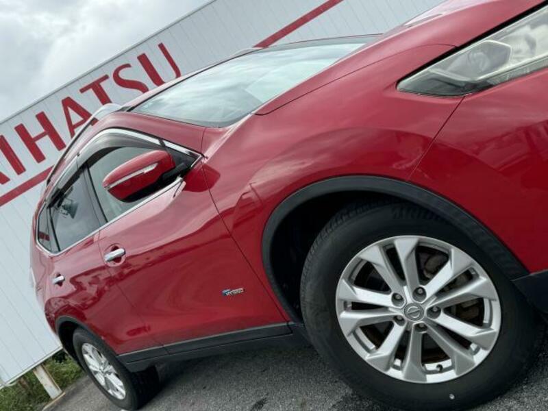 X-TRAIL