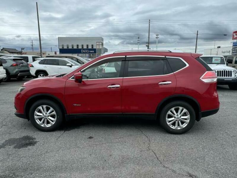 X-TRAIL
