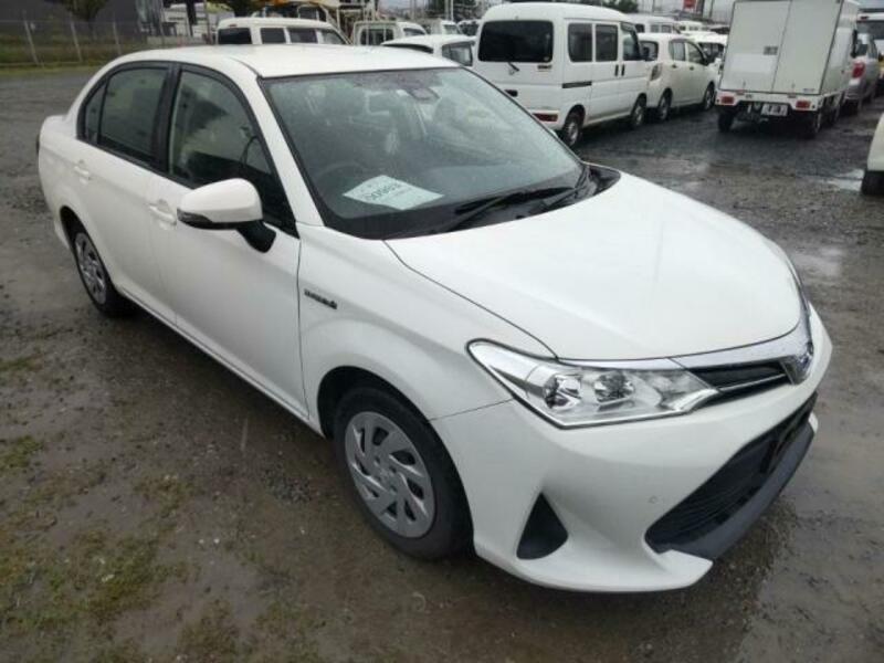 COROLLA AXIO