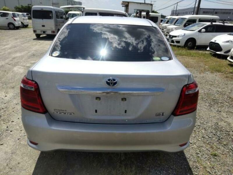 COROLLA AXIO