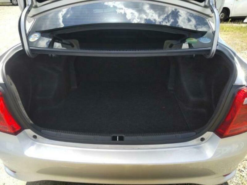 COROLLA AXIO