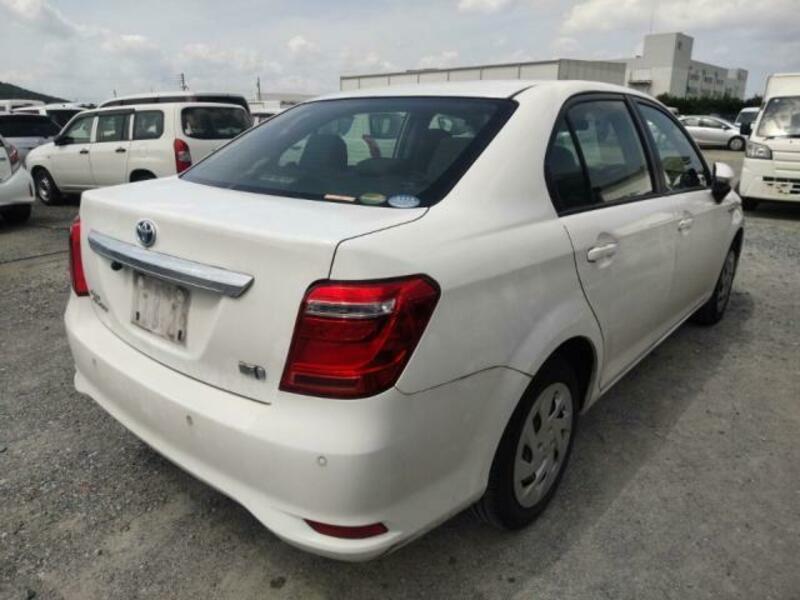 COROLLA AXIO