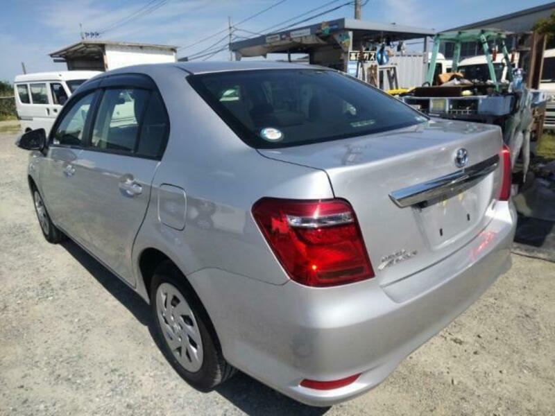 COROLLA AXIO