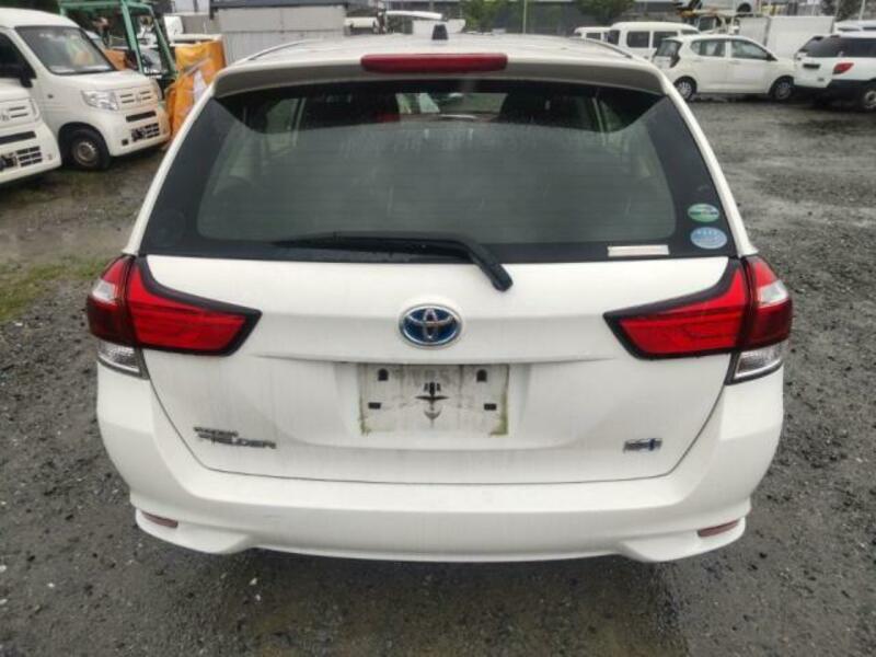 COROLLA FIELDER