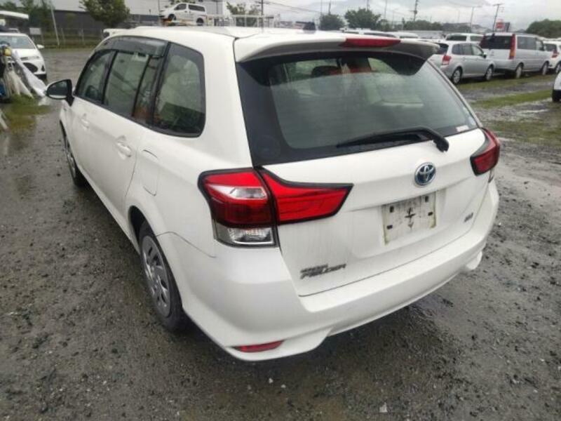 COROLLA FIELDER