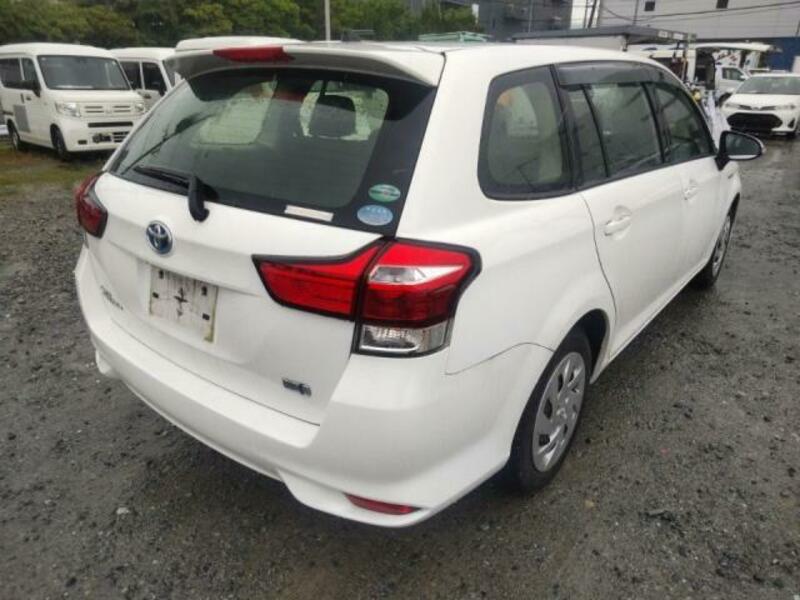 COROLLA FIELDER