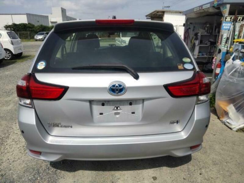 COROLLA FIELDER