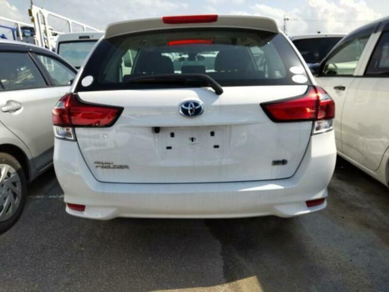 COROLLA FIELDER