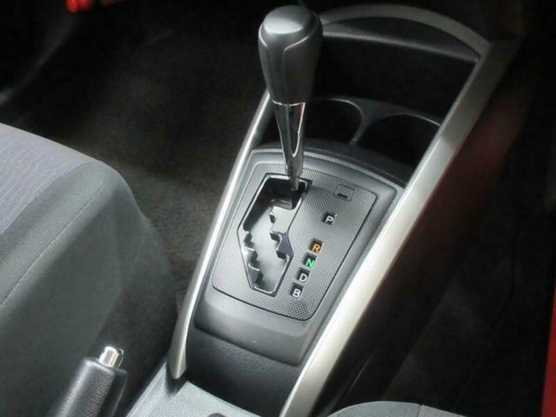 COROLLA FIELDER