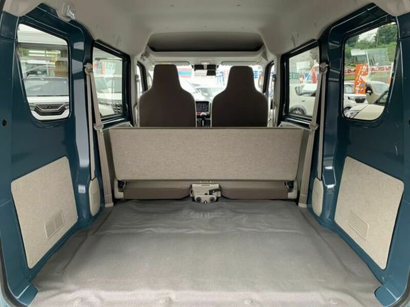 CLIPPER VAN