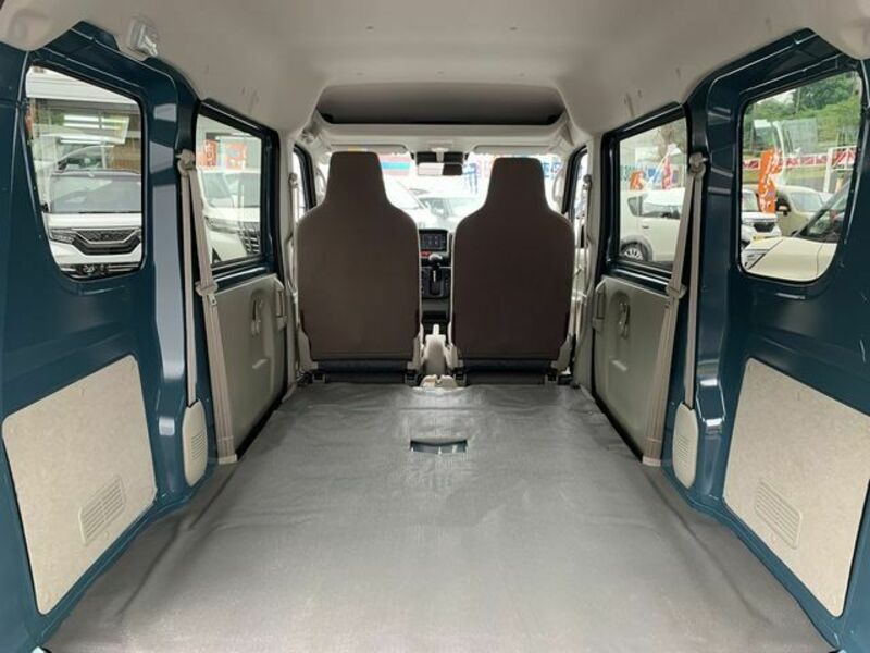 CLIPPER VAN