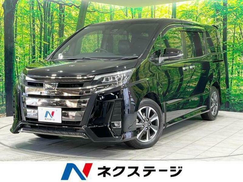 TOYOTA NOAH