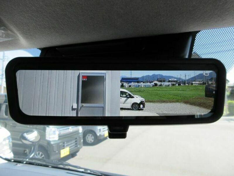 HIACE COMMUTER