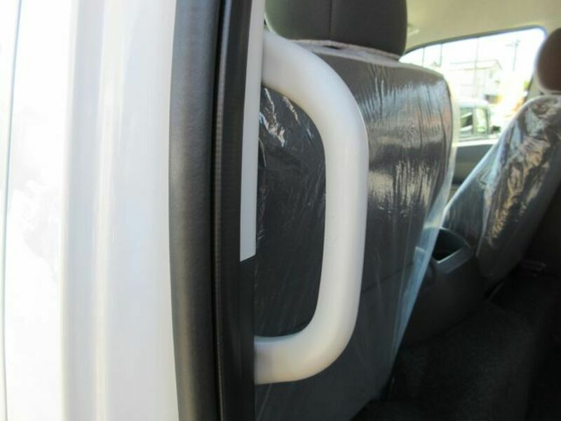 HIACE COMMUTER