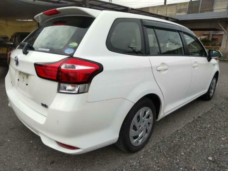 COROLLA FIELDER