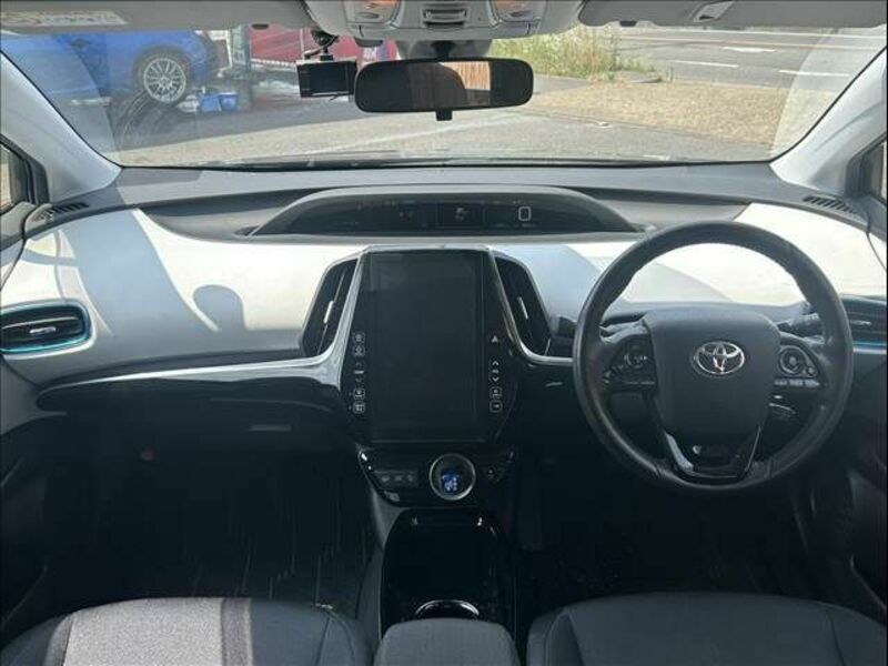 PRIUS PHV