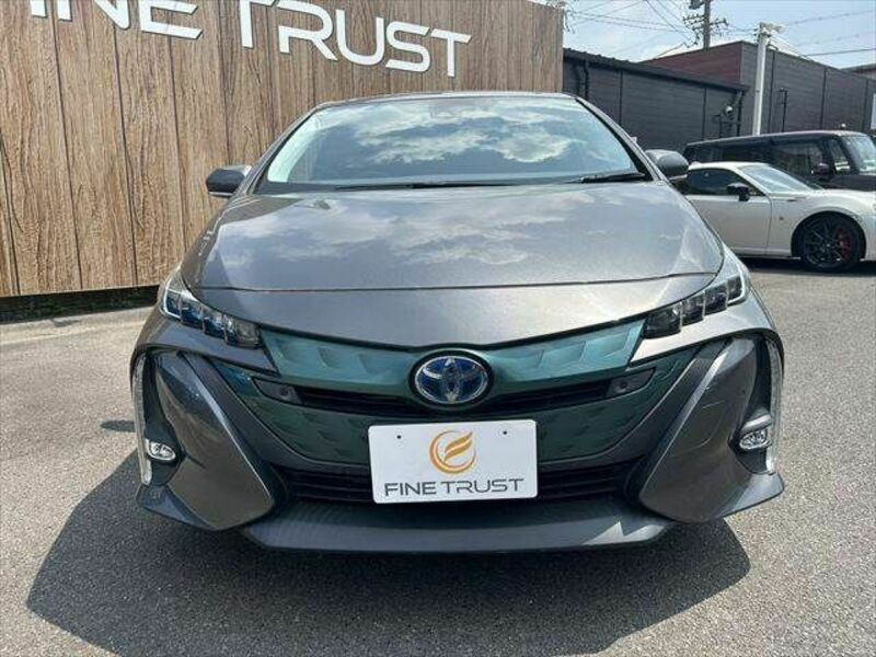 PRIUS PHV