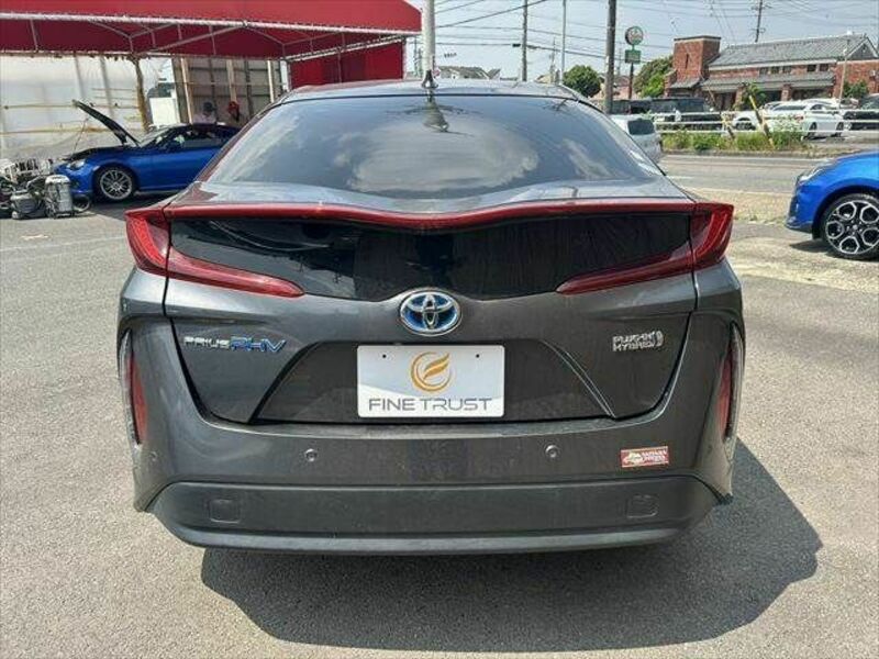 PRIUS PHV