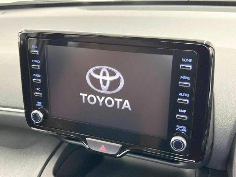 YARIS CROSS
