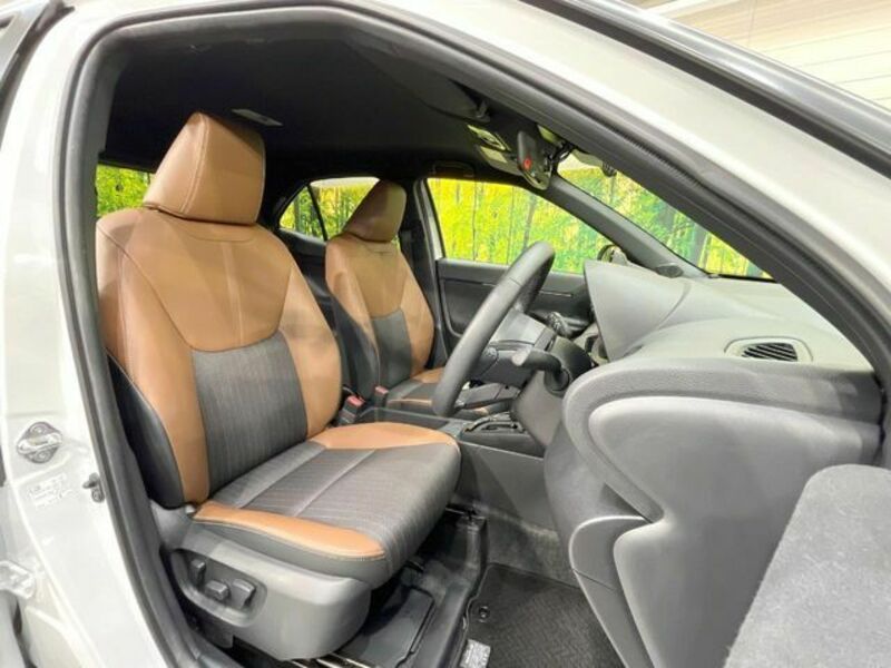 YARIS CROSS