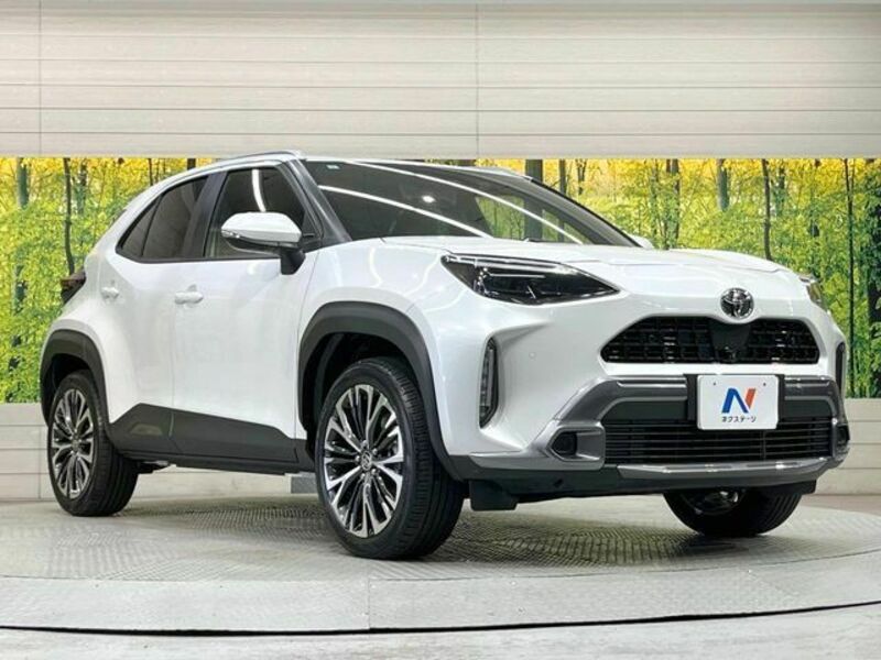 YARIS CROSS