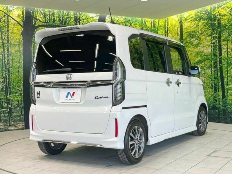 N BOX CUSTOM