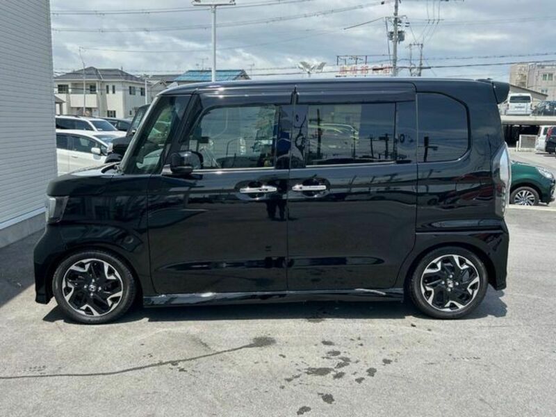 N BOX CUSTOM