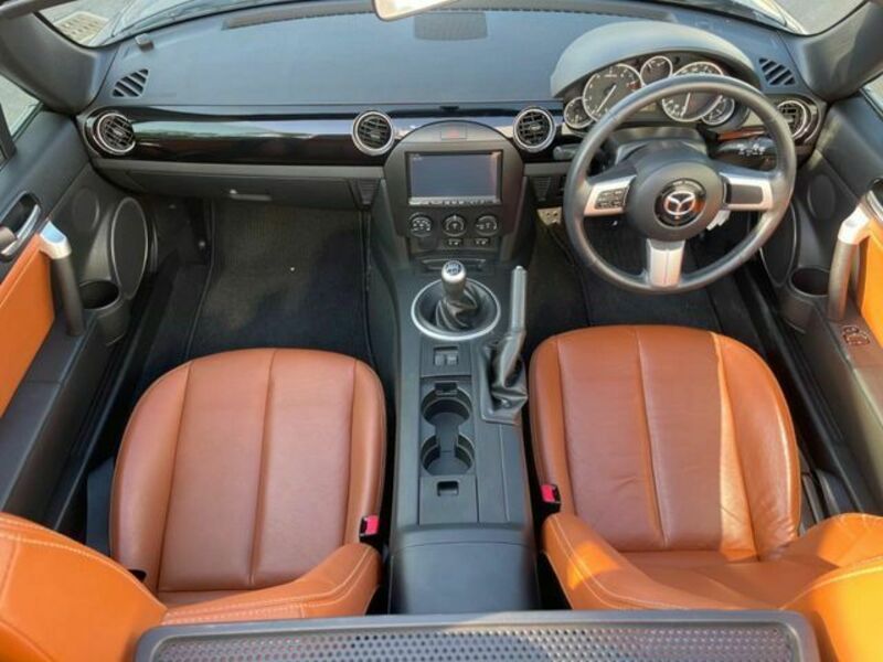 ROADSTER