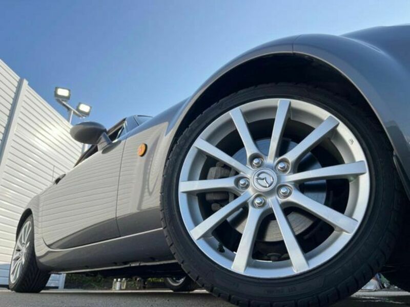 ROADSTER