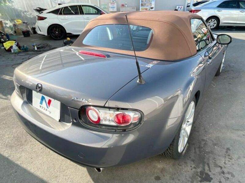 ROADSTER