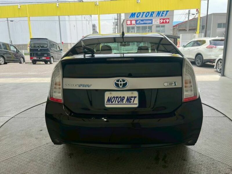 PRIUS PHV