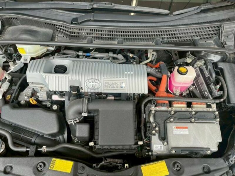 PRIUS PHV