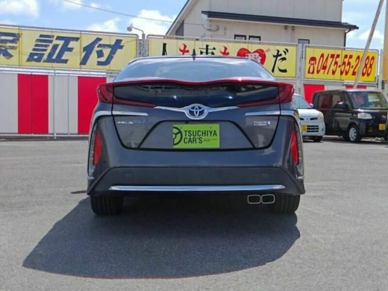 PRIUS PHV