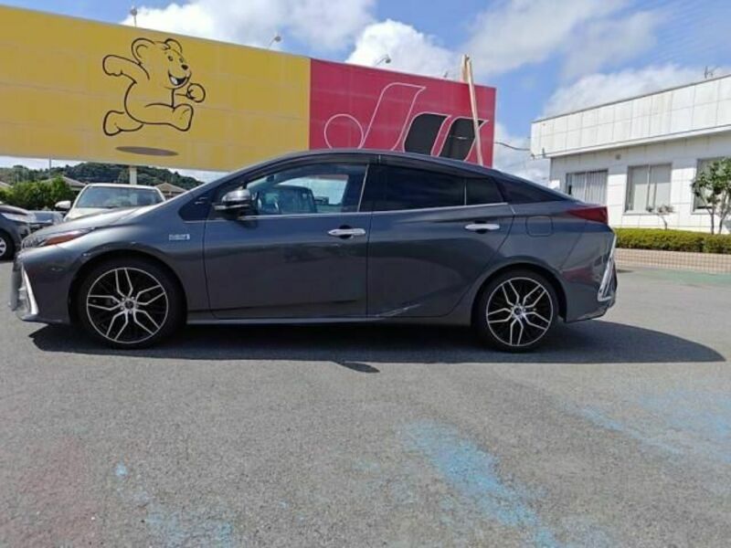PRIUS PHV