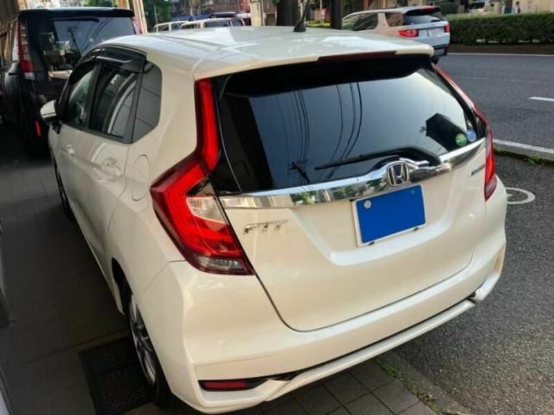 FIT HYBRID