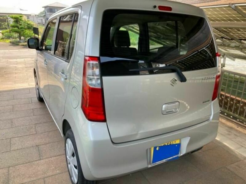 WAGON R