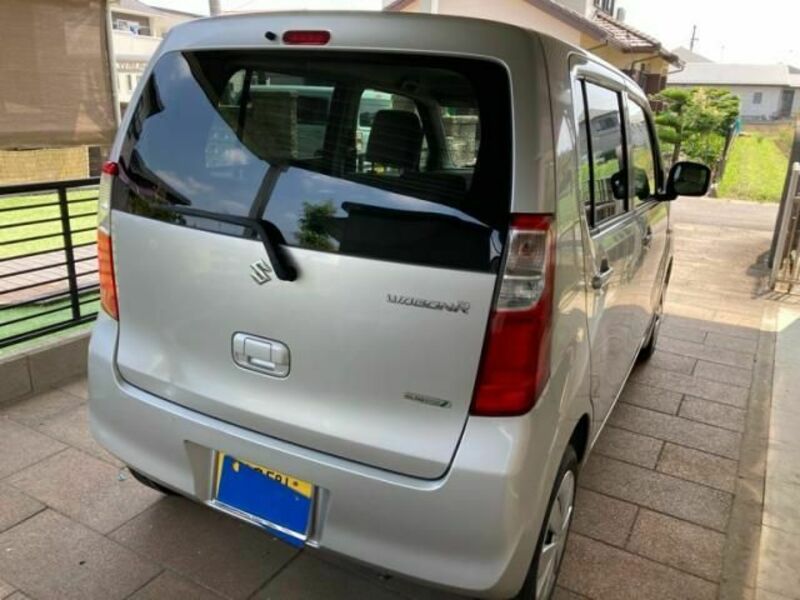 WAGON R
