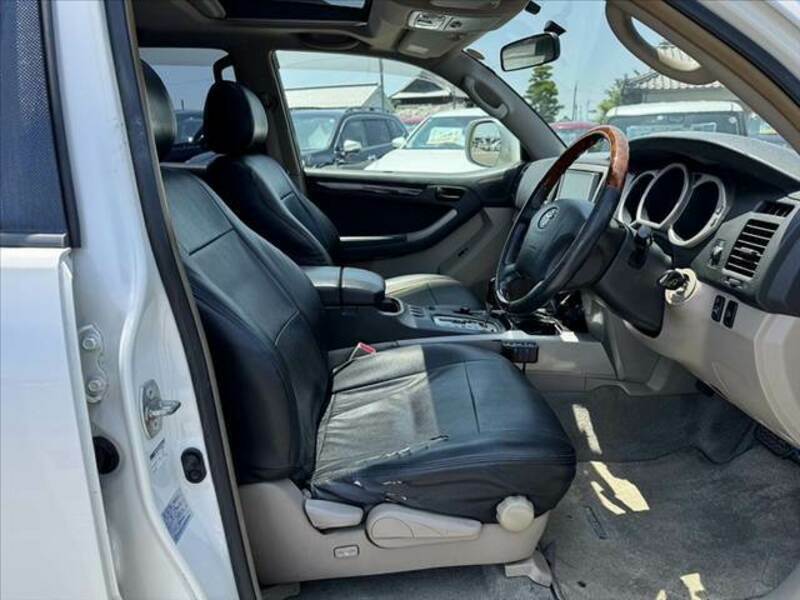 HILUX SURF