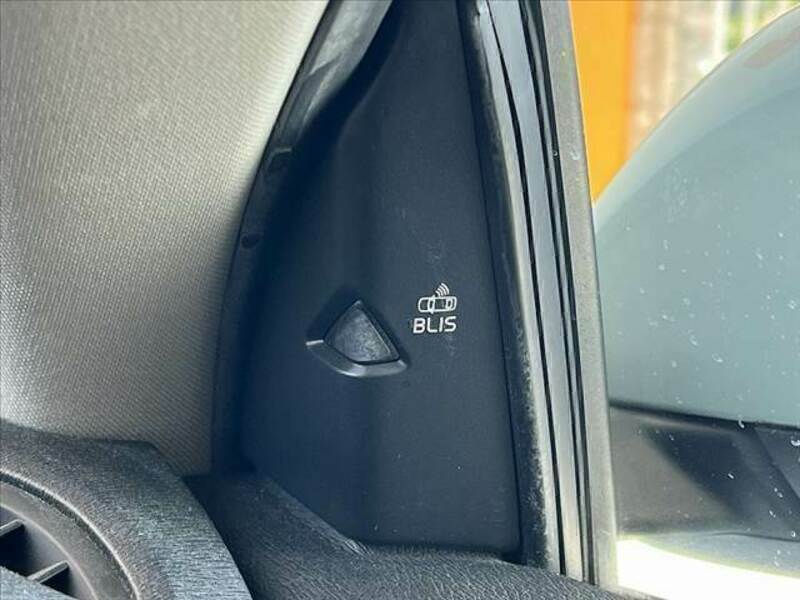V40