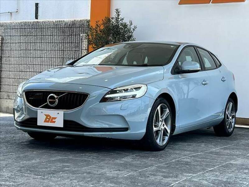 V40