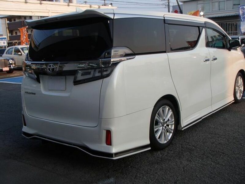 VELLFIRE