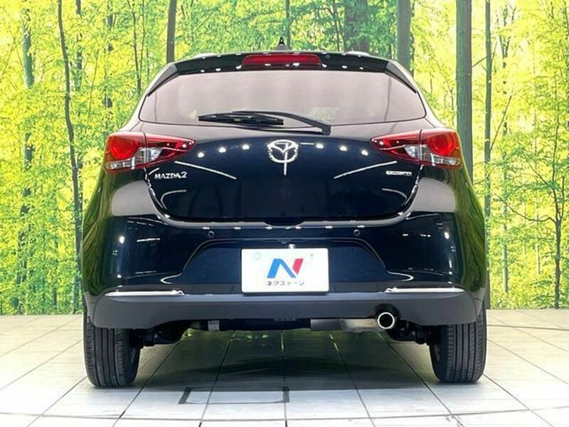 MAZDA2